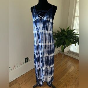 a.n.a. Women’s Tie Dye Sleeveless Maxi Dress -Size Large